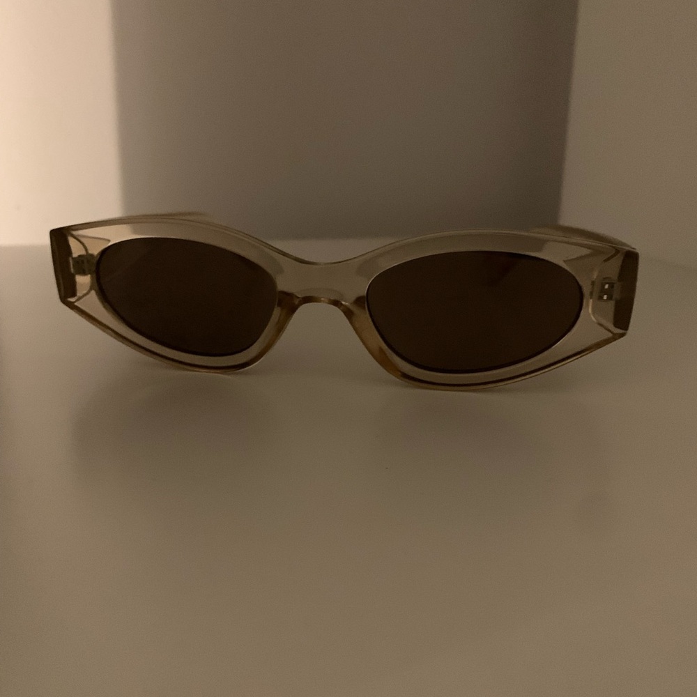 Oval Sunglasses - Picture 7 of 8